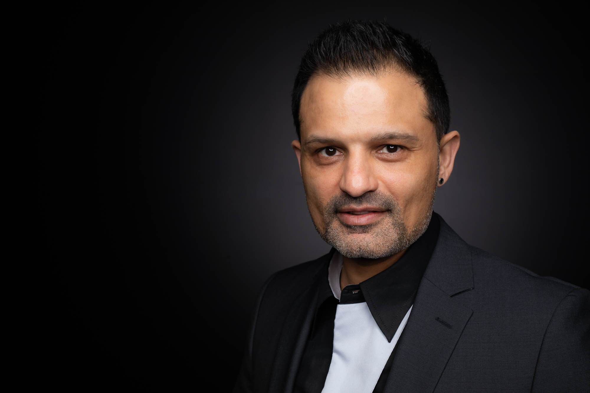 Export x3 Headshot  06125 Dez 01 2019 Headshot  Miro Nicole Nadine 2